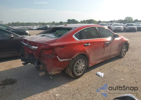 2015 Nissan Altima 2.5/2.5 S/2.5 Sl/2.5 Sv из США, поврежденный, VIN 1N4AL3AP8FC479158